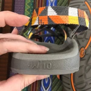 chaco puzzle poppy